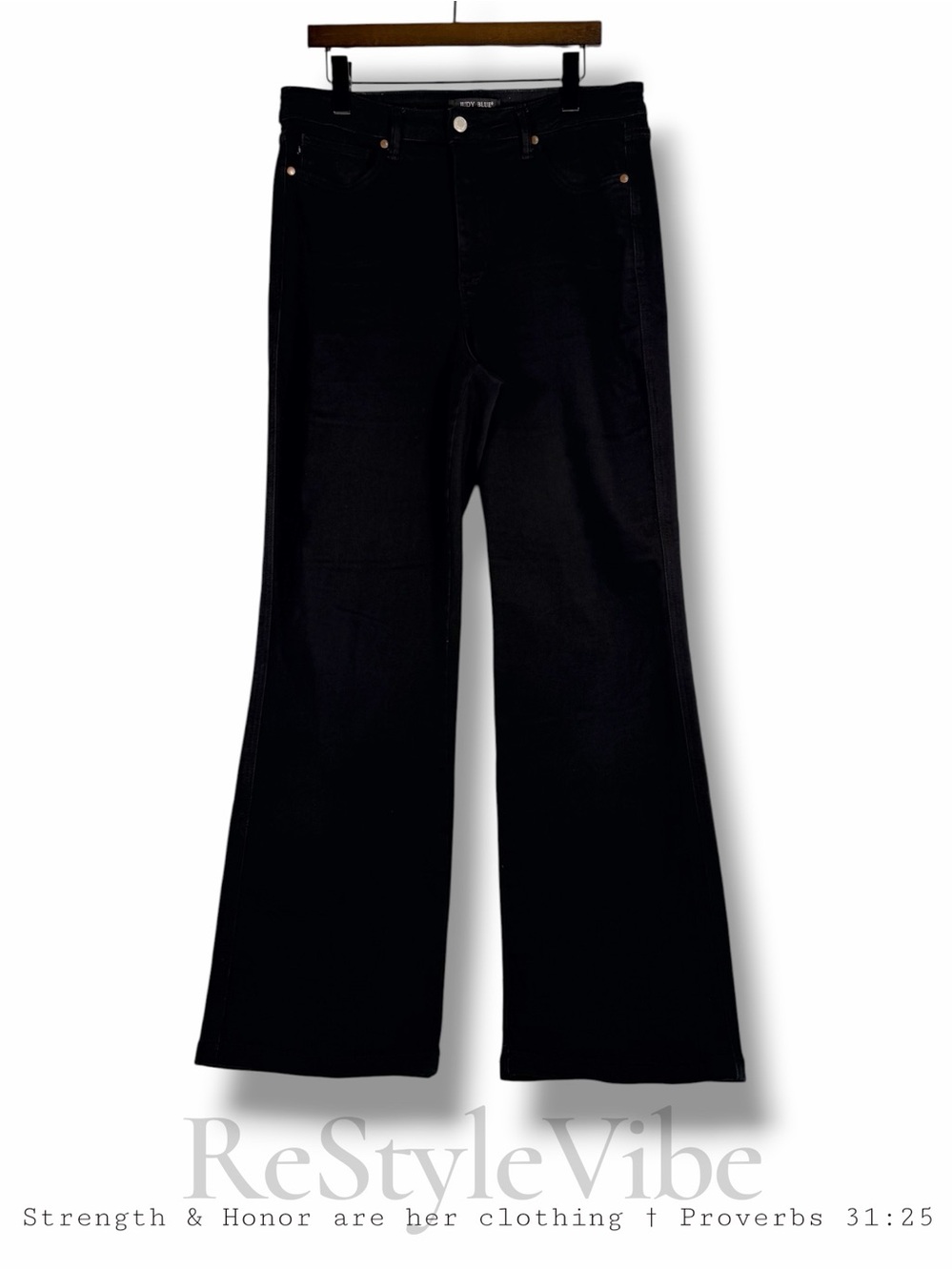 JUDY BLUE Women’s Size 15/32 Denim Jeans Straight Fit High Rise Style Stretch